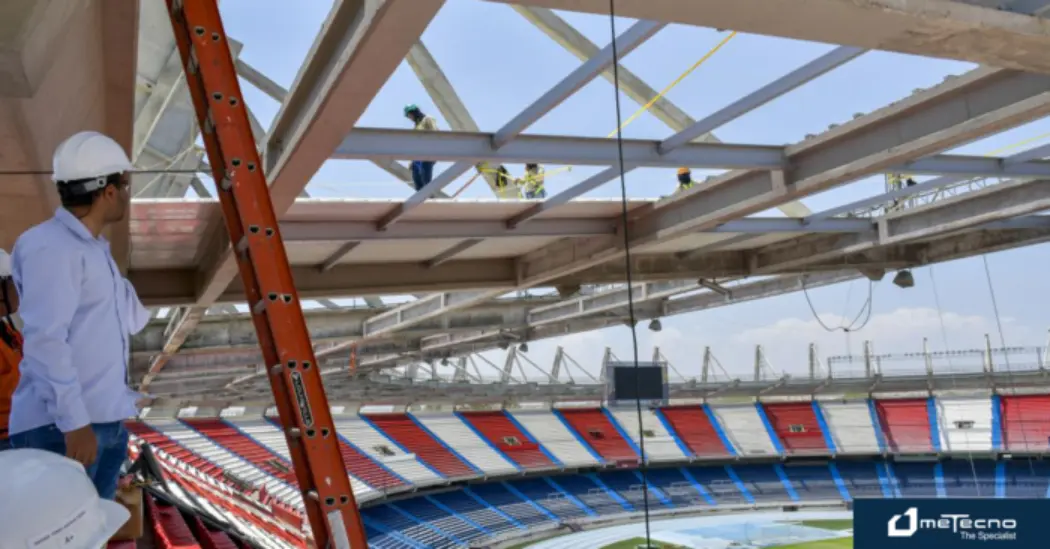 PANELES METECNO INSTALACIÓ N 700x366